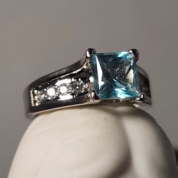 VTG 18K 925 Natural Square Princess Cut Swiss Blue Clean Thick Band Ring Sz 5 - Picture 2 of 16